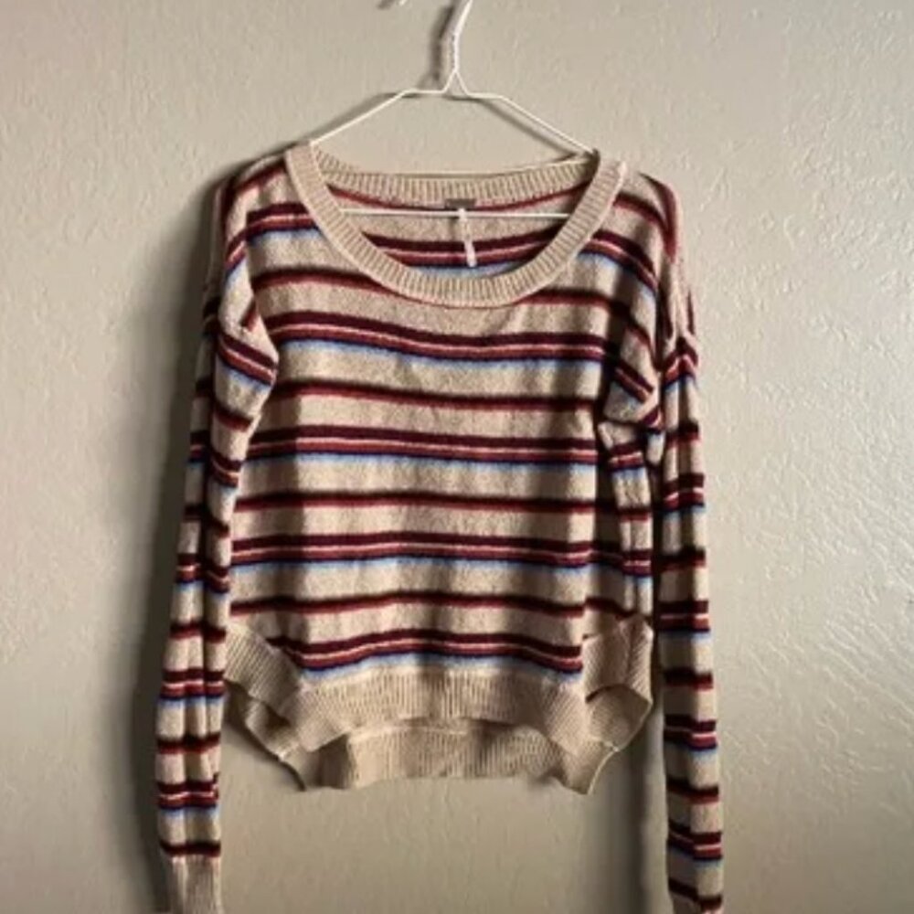 Beach Sweater - Picture 3 of 7